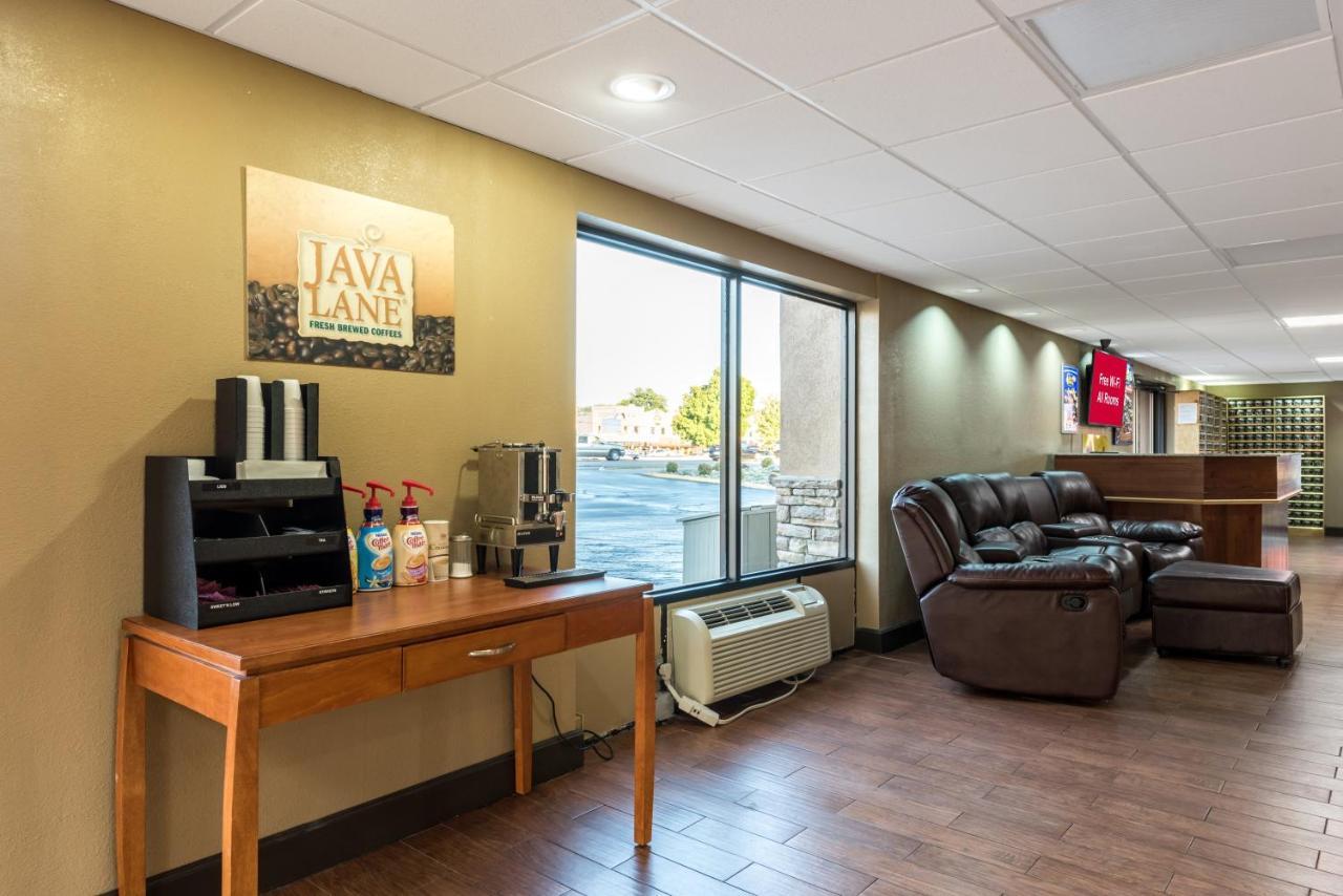 Red Roof Inn & Suites Pigeon Forge Parkway Ngoại thất bức ảnh