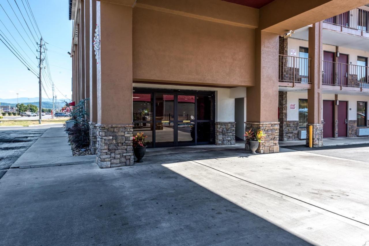 Red Roof Inn & Suites Pigeon Forge Parkway Ngoại thất bức ảnh