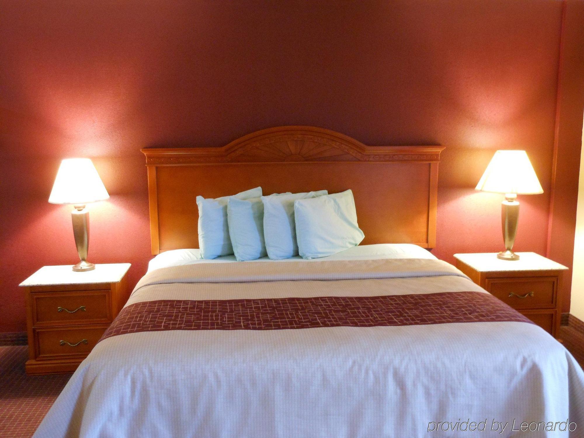 Red Roof Inn & Suites Pigeon Forge Parkway Ngoại thất bức ảnh