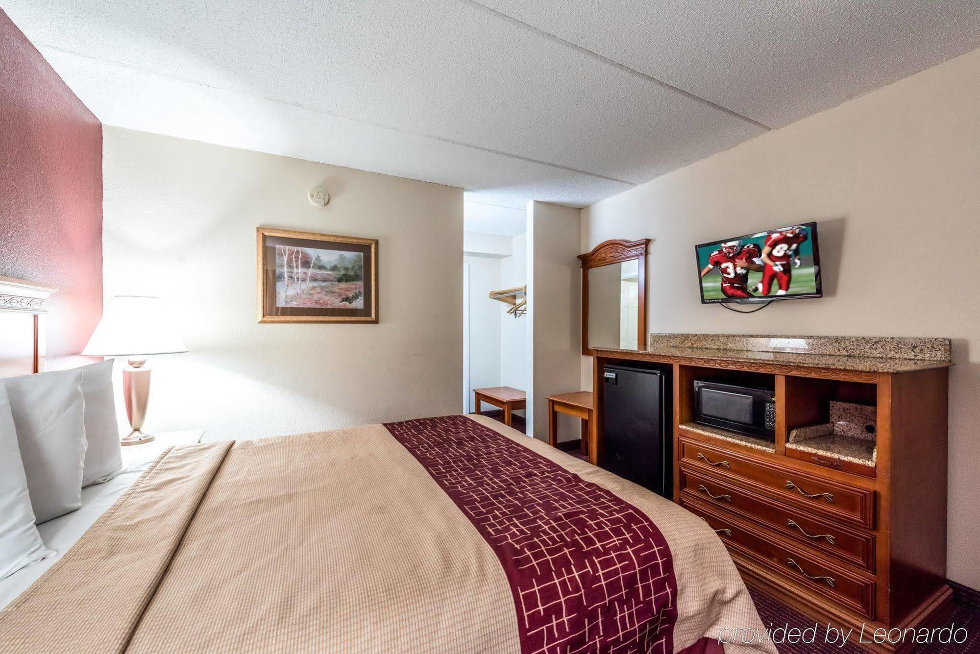 Red Roof Inn & Suites Pigeon Forge Parkway Ngoại thất bức ảnh