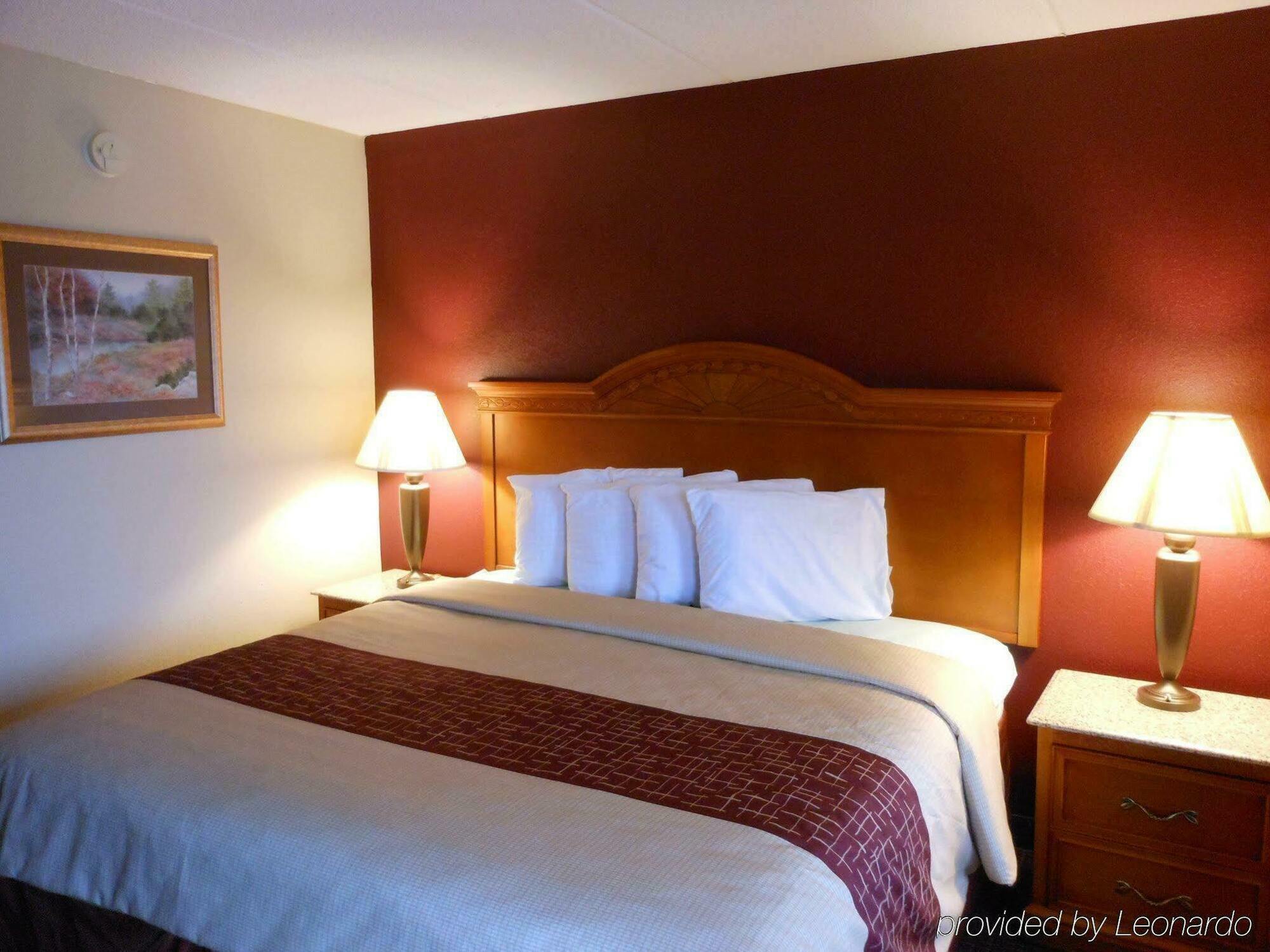 Red Roof Inn & Suites Pigeon Forge Parkway Ngoại thất bức ảnh